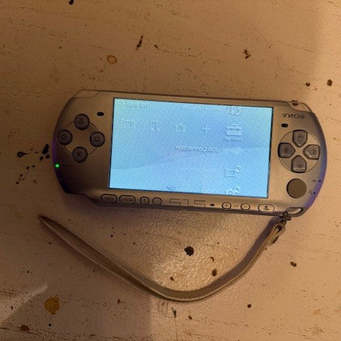 Silver PSP 32GB – Modded with GBA & N64 Games, Fully Functional
